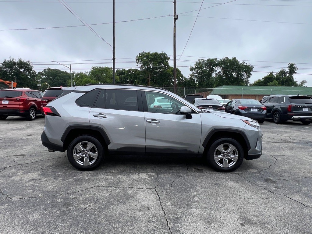 2025 Toyota Rav4 Image 6