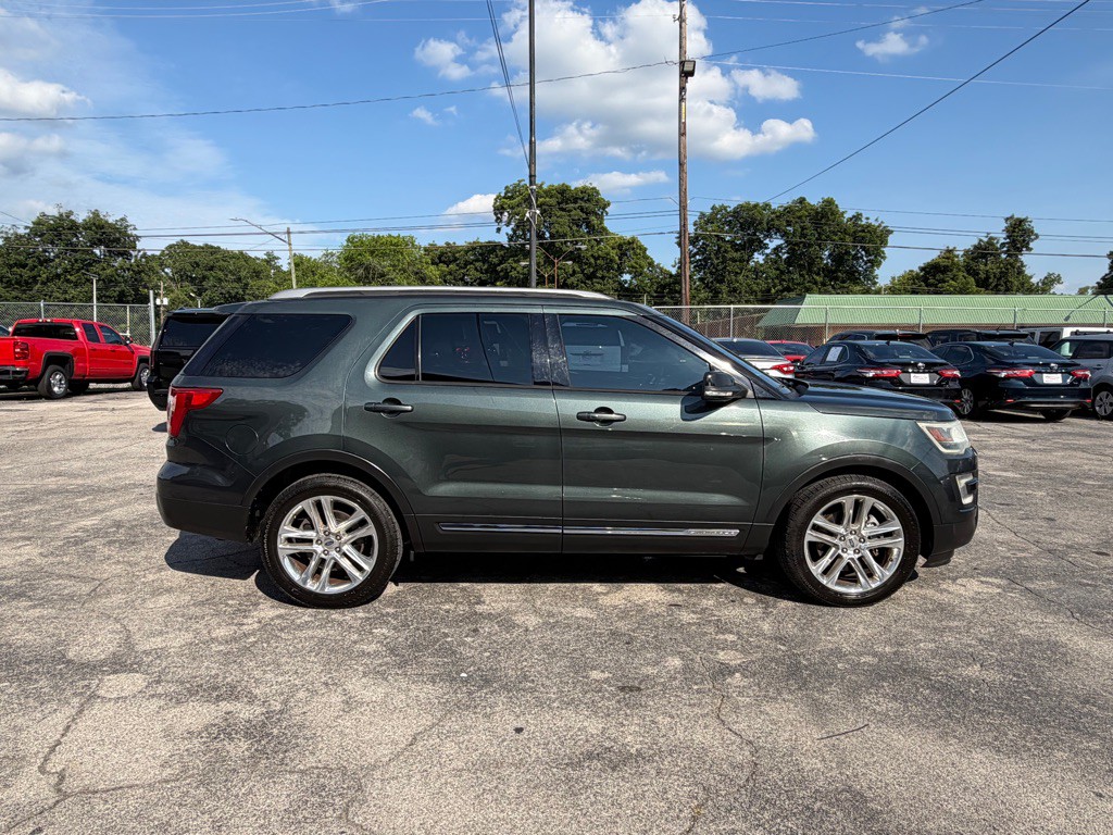 2016 Ford Explorer Image 6