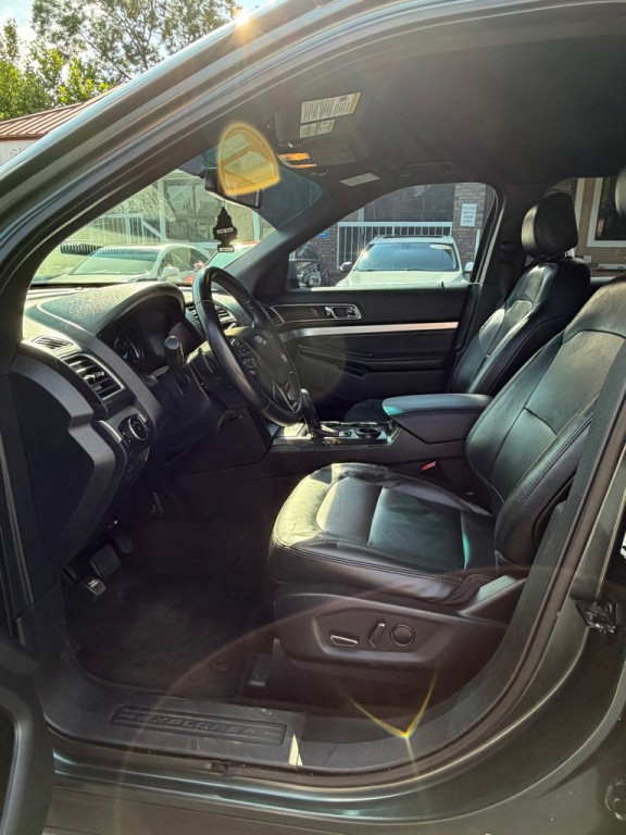 2016 Ford Explorer Image 13