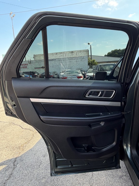 2016 Ford Explorer Image 14