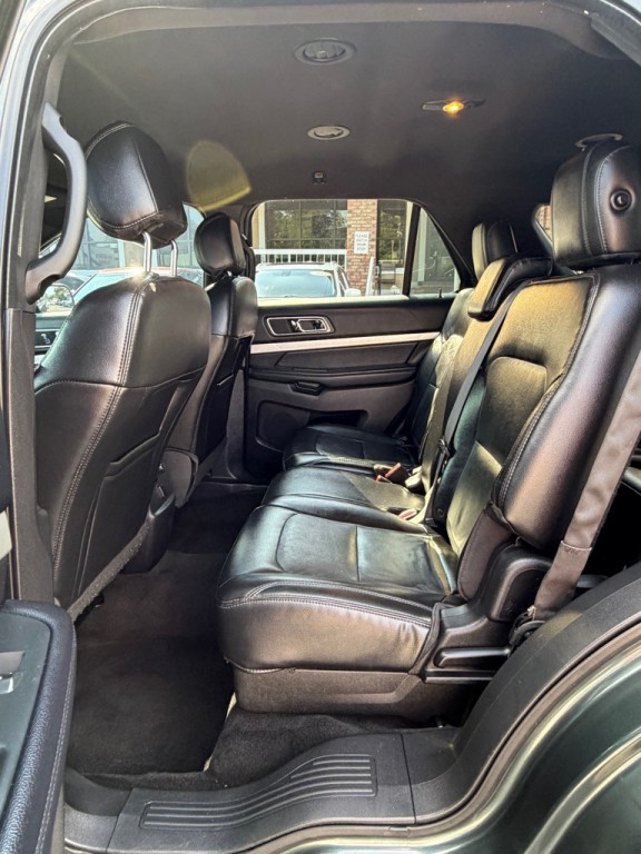 2016 Ford Explorer Image 15
