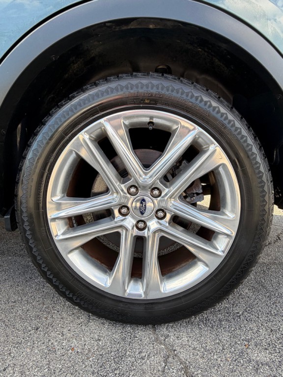 2016 Ford Explorer Image 22