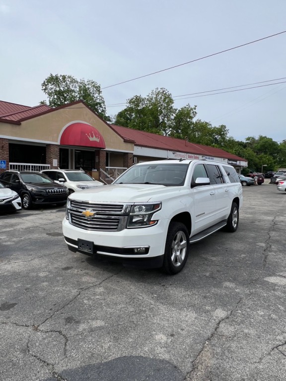 2015 Chevrolet Suburban Image 1