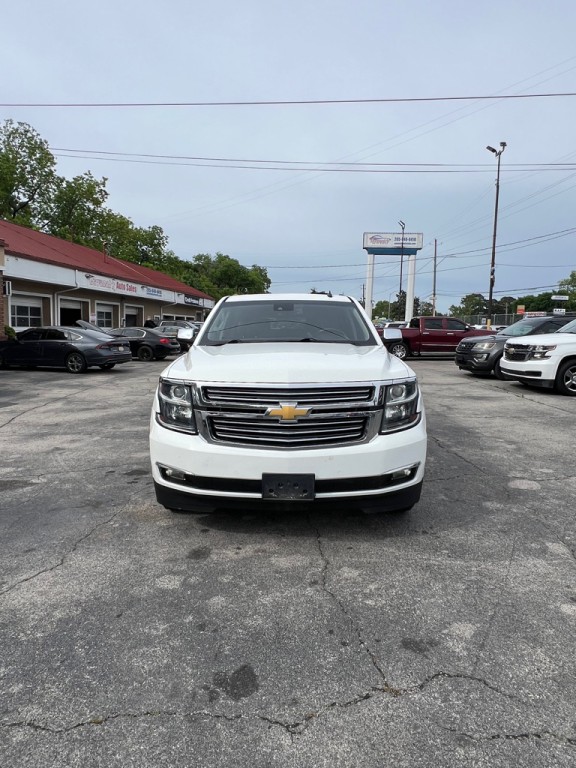 2015 Chevrolet Suburban Image 8
