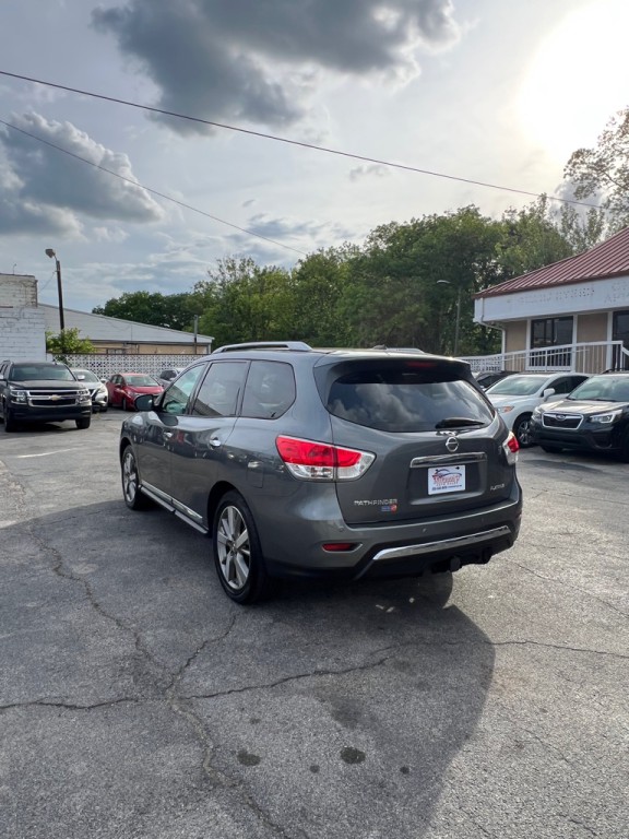 2016 Nissan Pathfinder Image 3