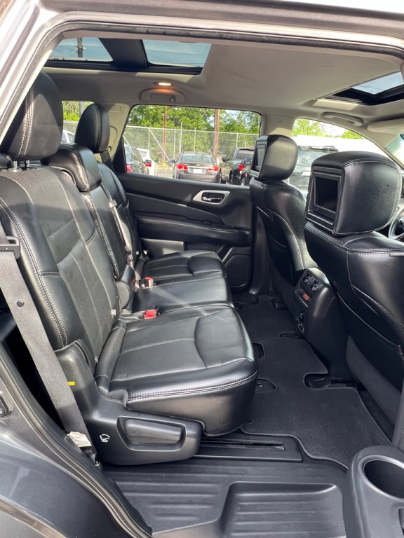 2016 Nissan Pathfinder Image 14