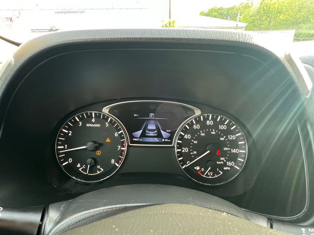 2016 Nissan Pathfinder Image 17