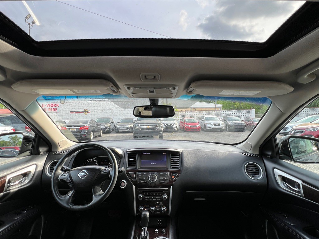 2016 Nissan Pathfinder Image 19