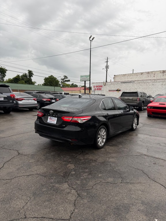 2019 Toyota Camry Image 5