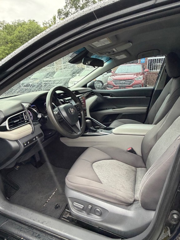2019 Toyota Camry Image 13