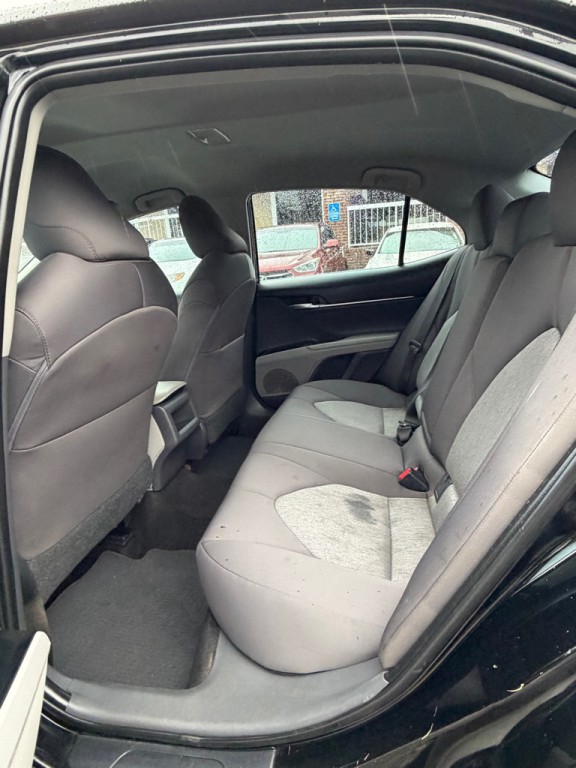 2019 Toyota Camry Image 15