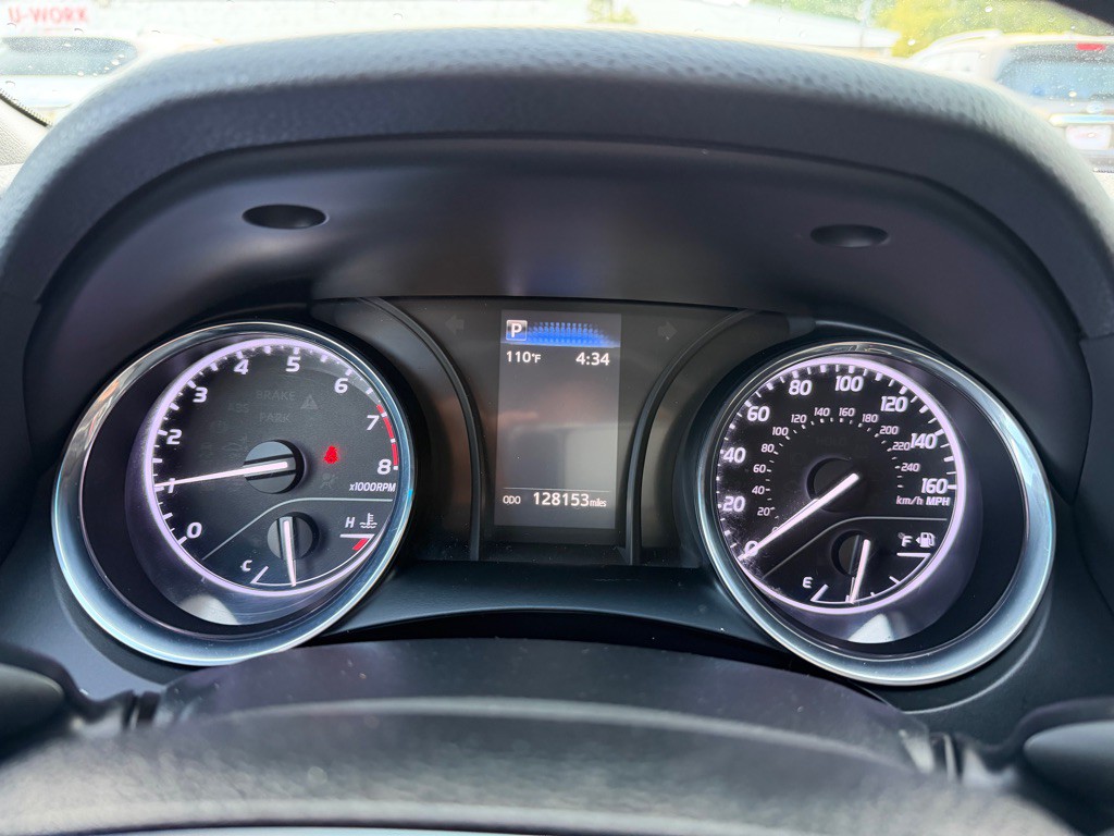 2019 Toyota Camry Image 9