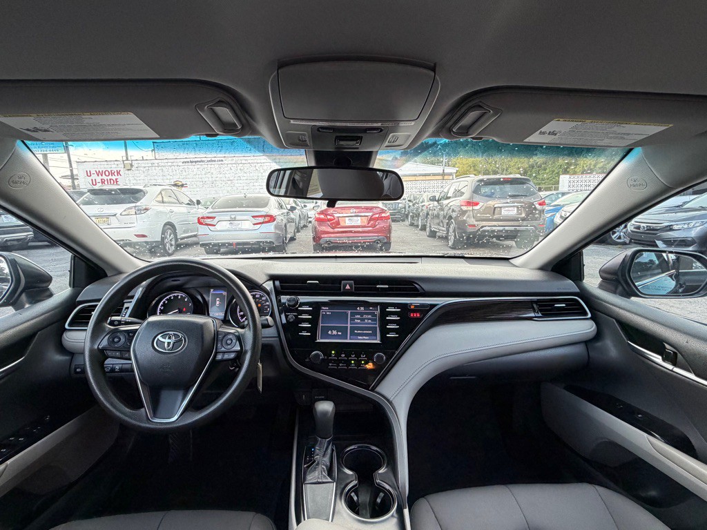 2019 Toyota Camry Image 13
