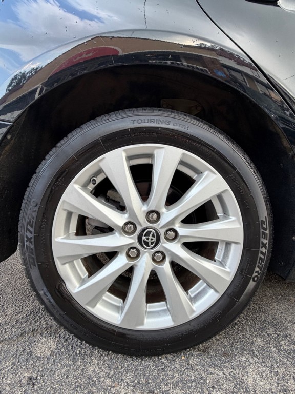 2019 Toyota Camry Image 24