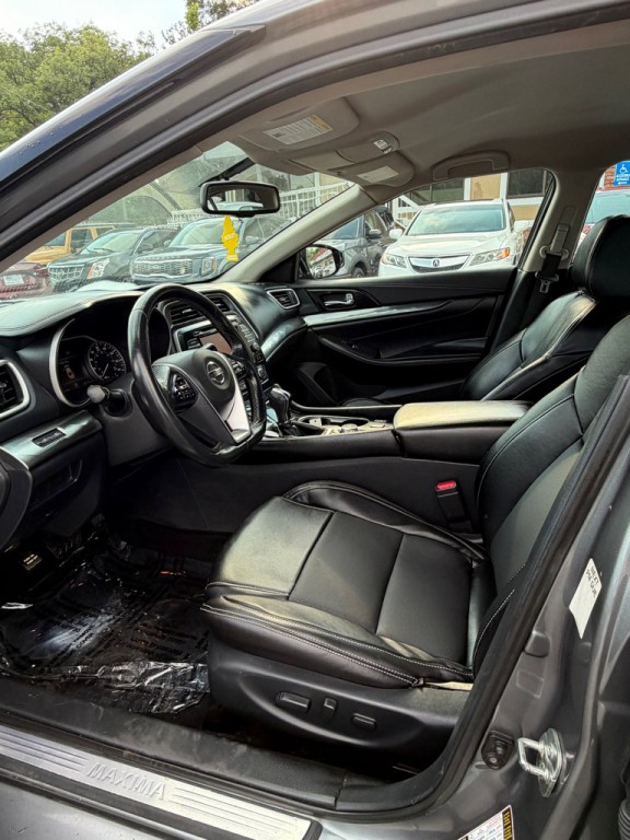 2019 Nissan Maxima Image 13