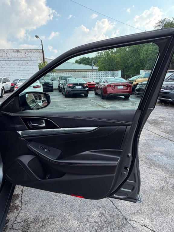 2019 Nissan Maxima Image 18