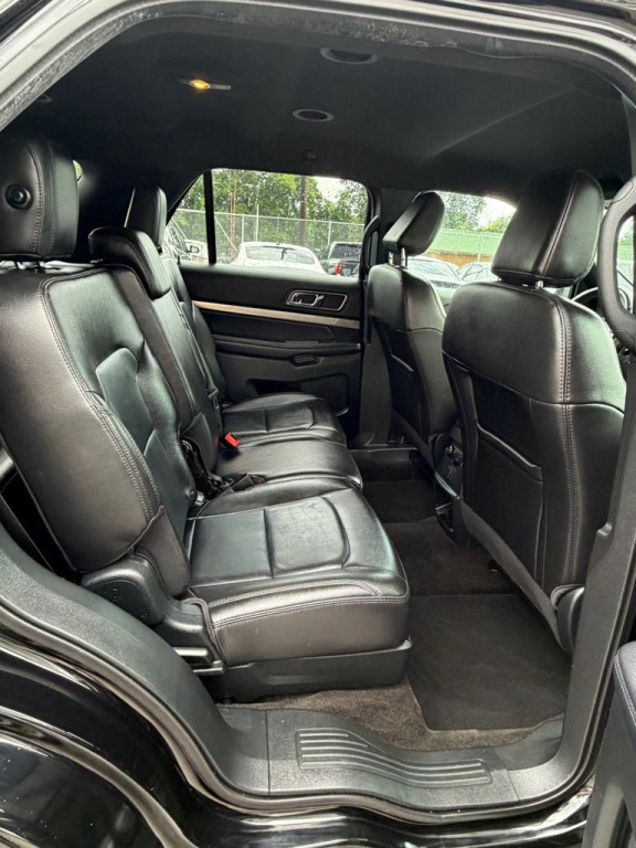 2018 Ford Explorer Image 14