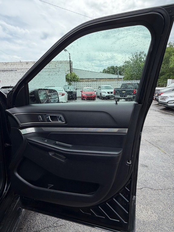 2018 Ford Explorer Image 15
