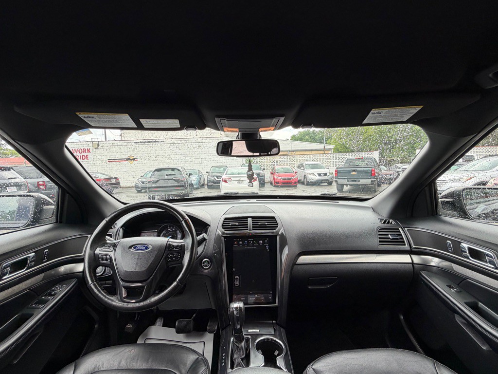 2018 Ford Explorer Image 19