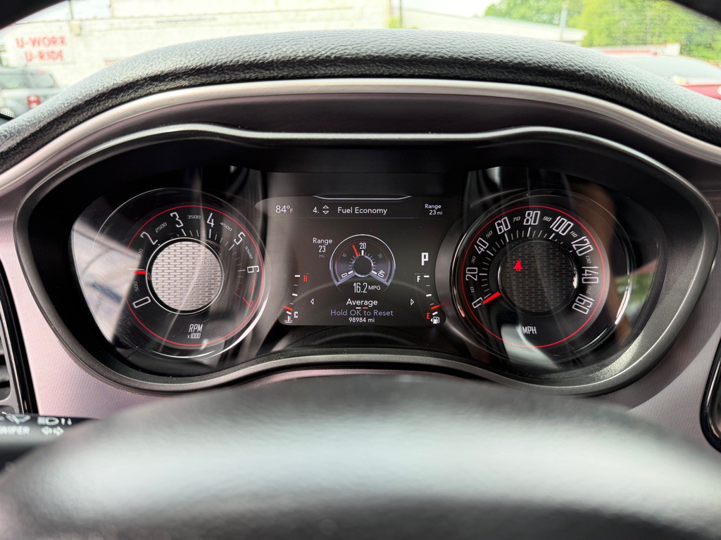 2019 Dodge Challenger Image 9
