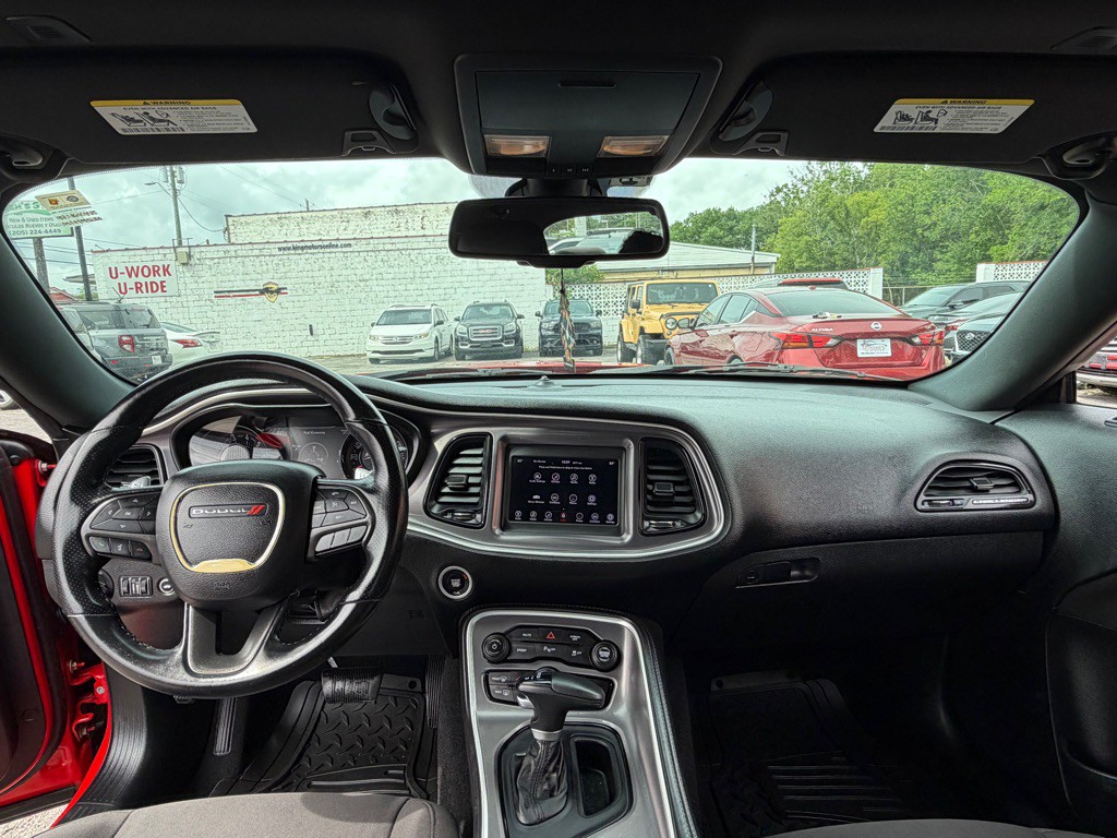 2019 Dodge Challenger Image 11