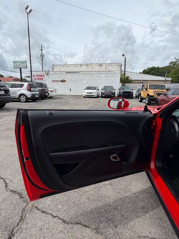 2019 Dodge Challenger Image 12