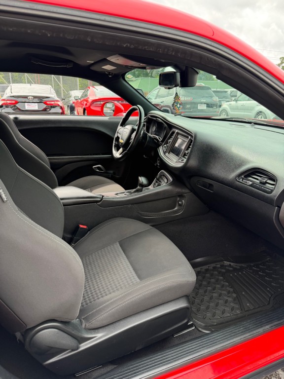 2019 Dodge Challenger Image 16