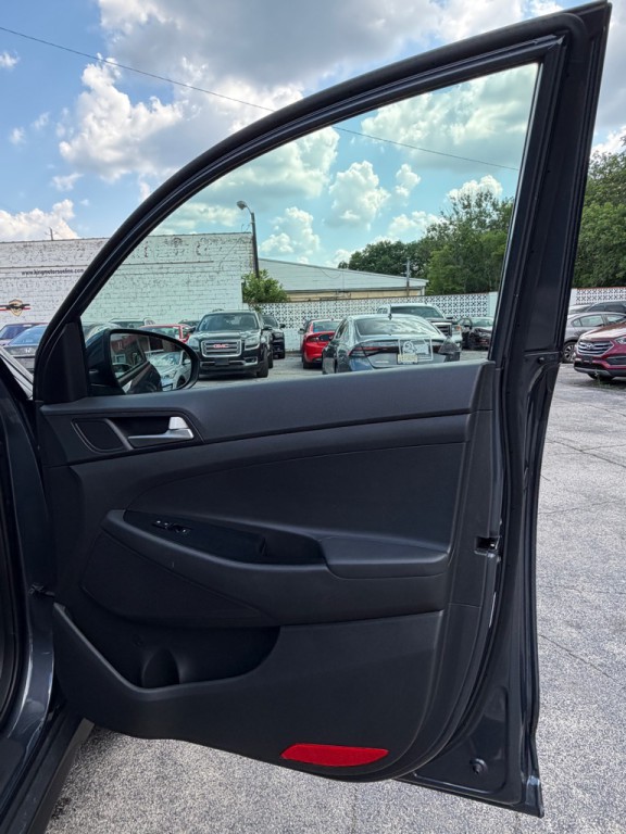 2019 Hyundai Tucson Image 18