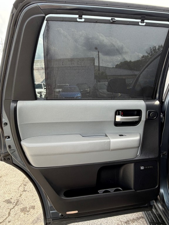 2008 Toyota Sequoia Image 14