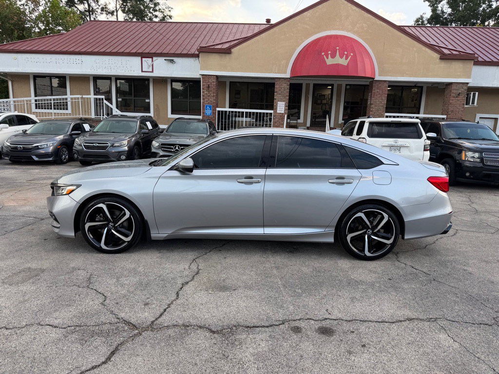 2018 Honda Accord Image 2