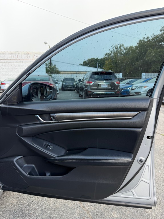 2018 Honda Accord Image 20