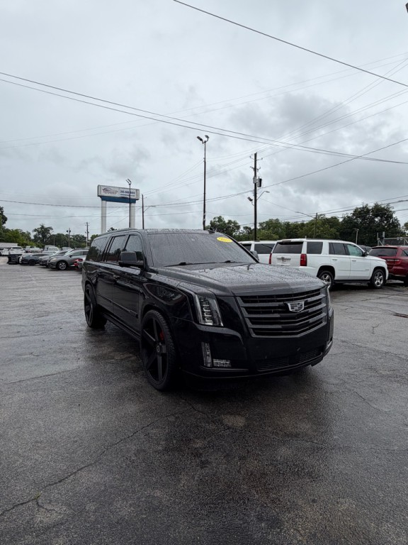 2017 Cadillac Escalade Image 7