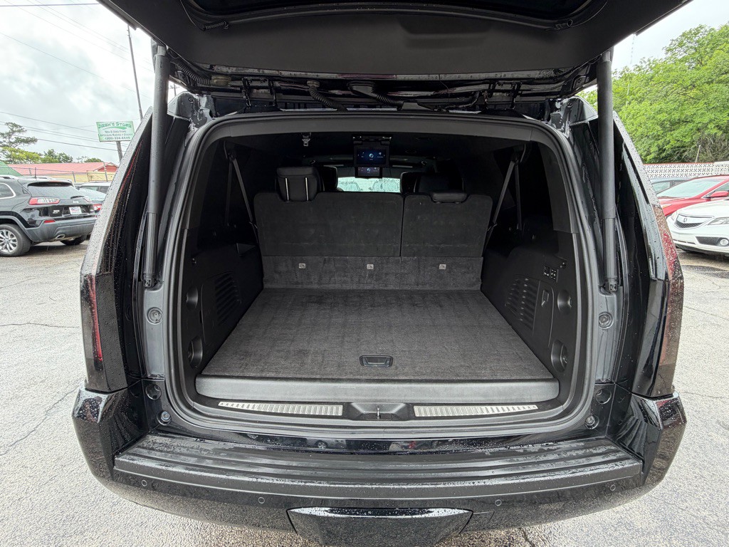 2017 Cadillac Escalade Image 20