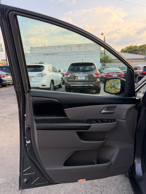 2013 Honda Odyssey Image 13