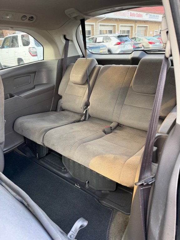 2013 Honda Odyssey Image 16