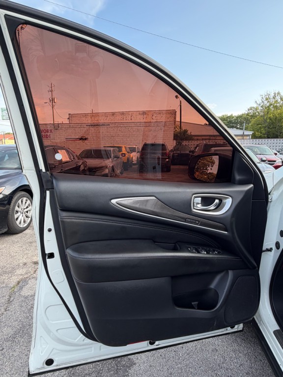 2017 INFINITI QX60 Image 16