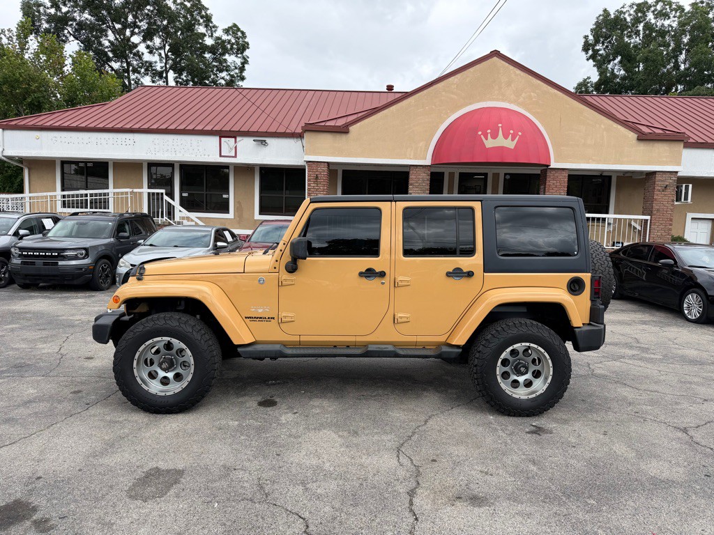 2014 Jeep Wrangler Unlimited Image 2