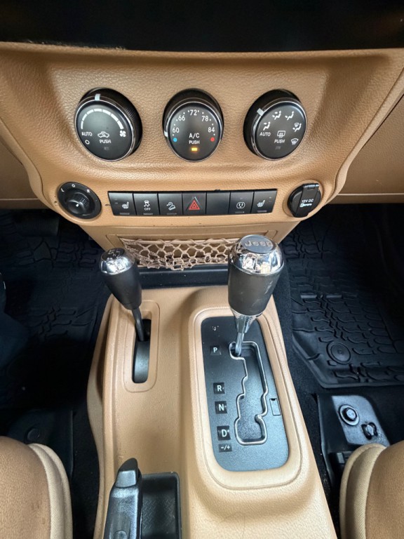 2014 Jeep Wrangler Unlimited Image 13
