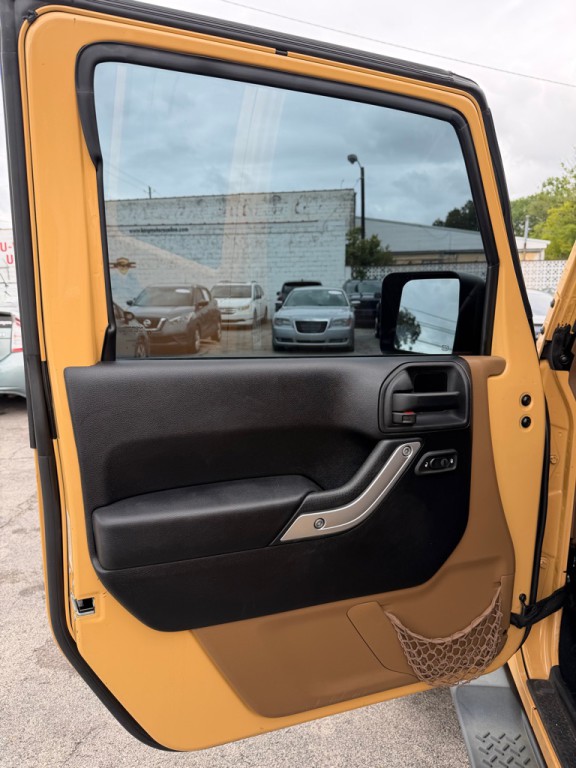 2014 Jeep Wrangler Unlimited Image 15