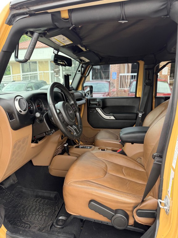2014 Jeep Wrangler Unlimited Image 16