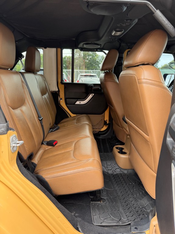 2014 Jeep Wrangler Unlimited Image 20