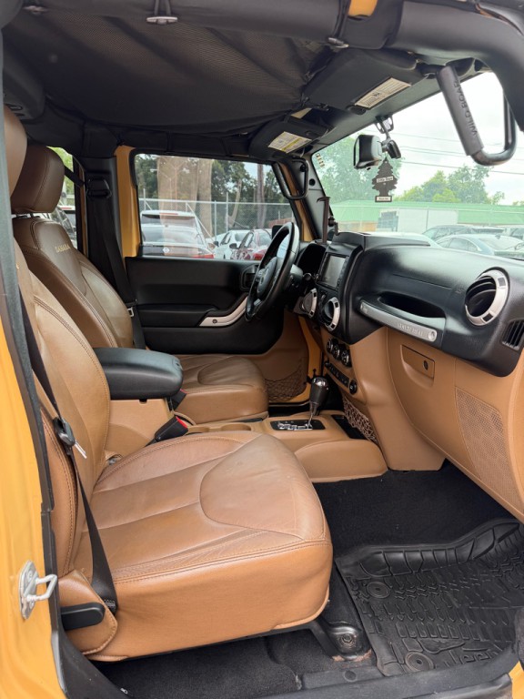 2014 Jeep Wrangler Unlimited Image 22