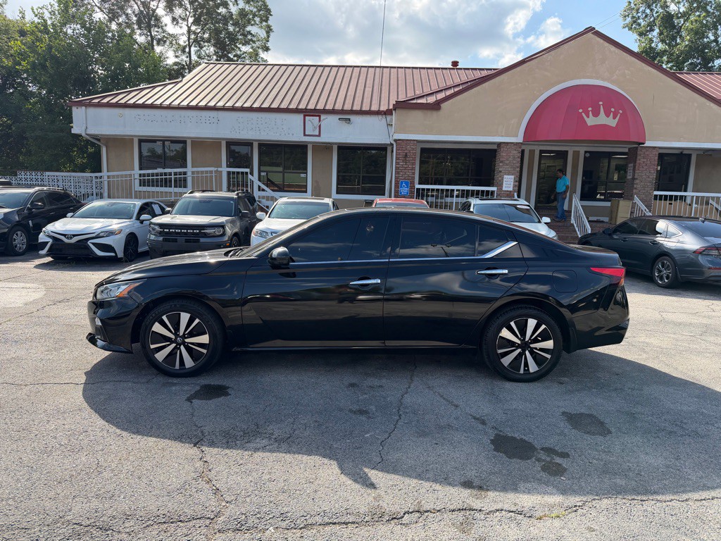 2019 Nissan Altima Image 2