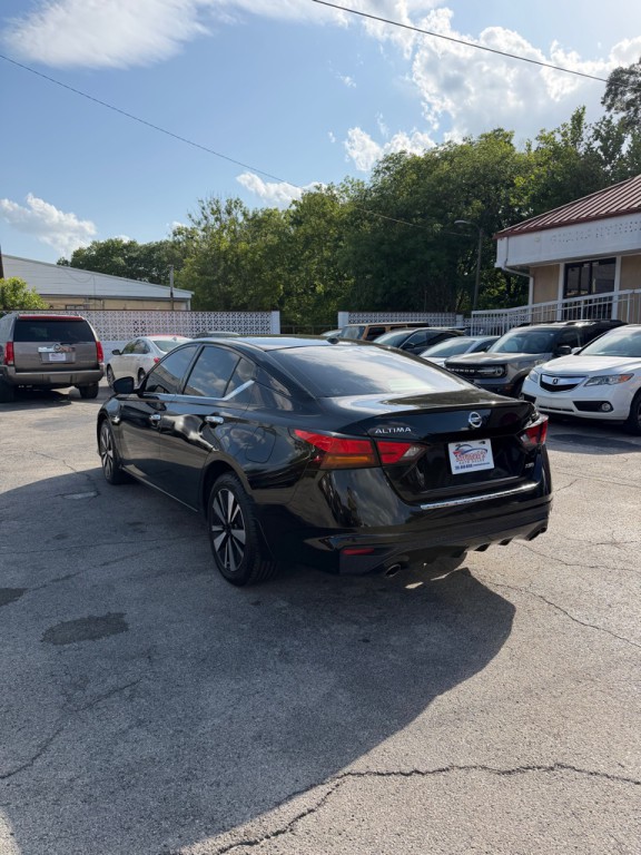 2019 Nissan Altima Image 3