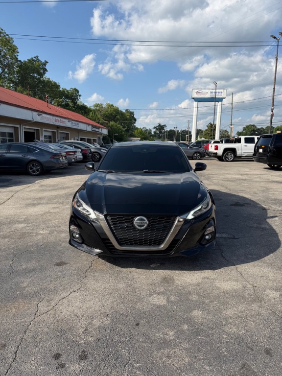 2019 Nissan Altima Image 8