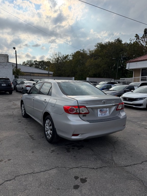 2013 Toyota Corolla Image 3