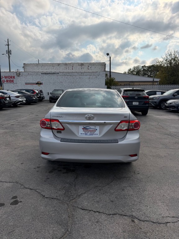 2013 Toyota Corolla Image 4