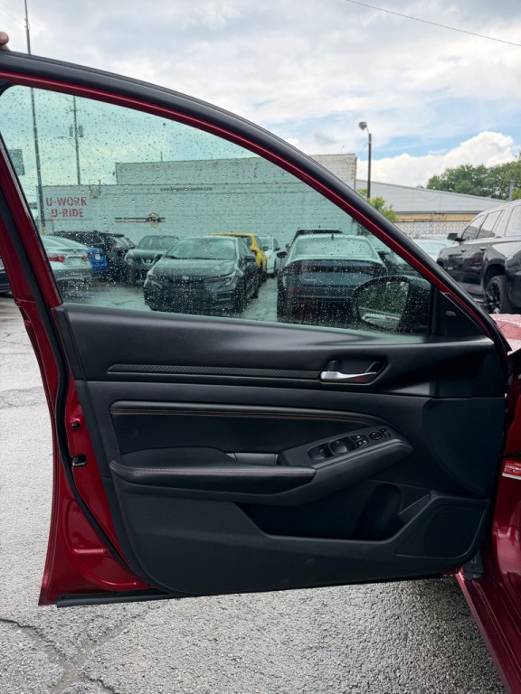 2020 Nissan Altima Image 12