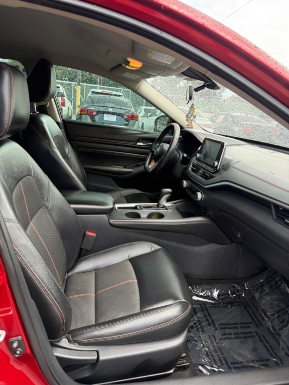 2020 Nissan Altima Image 19