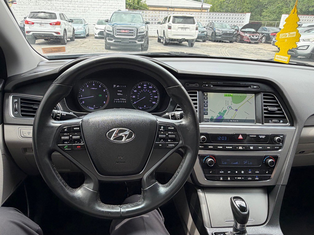 2015 Hyundai Sonata Image 18